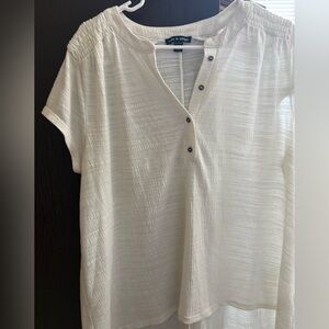 Cable & Gauge Off-White Textured Button Down Top